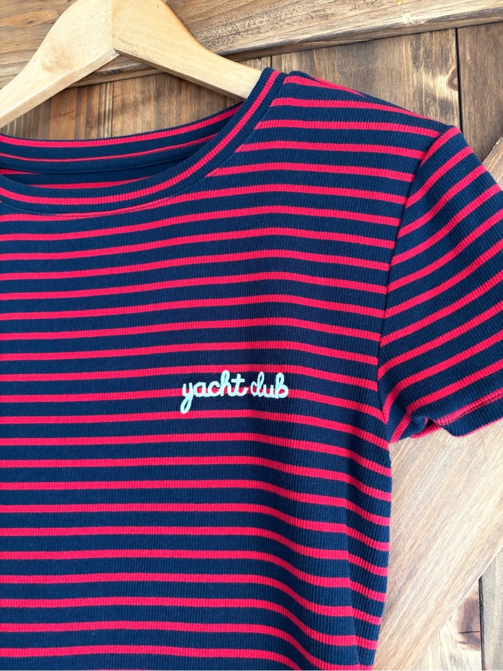 LOFT Nautical Coastal Navy and Red Striped Yacht Club Tee. Size Medium